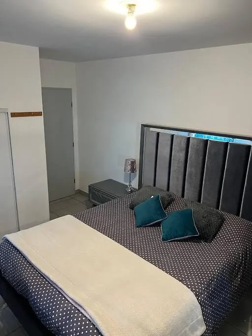 Joliette , 4 Chambres, Wifi Marseille 0*,